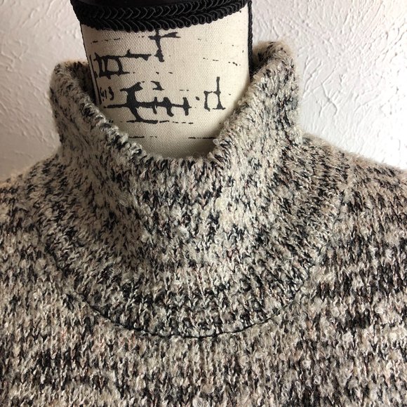 Cliché Turtleneck Knit Tunic with Bottom Zipper and Subtle Copper Notes, Sz S - Picture 3 of 8